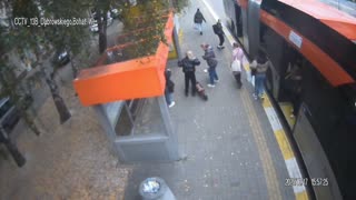 Policjanci z Wydziału ds. Wykroczeń i Przestępstw w Ruchu Drogowym Komendy Miejskiej Policji