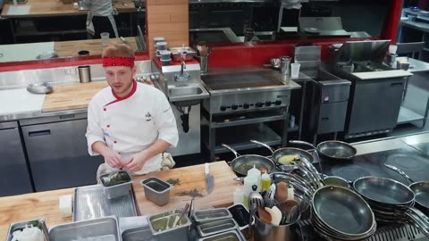 Hell's Kitchen (U.S.) Uncensored - A Finale for the Ages (Part 2) - Full Episode (1080p)