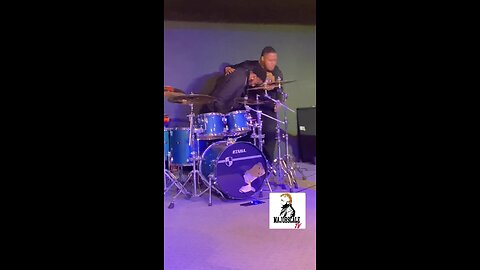 Things are about to shift quickly! #praisebreak #majorscaletv 💃🏽🙌🏾🏃🏿🏃🏾‍♀️