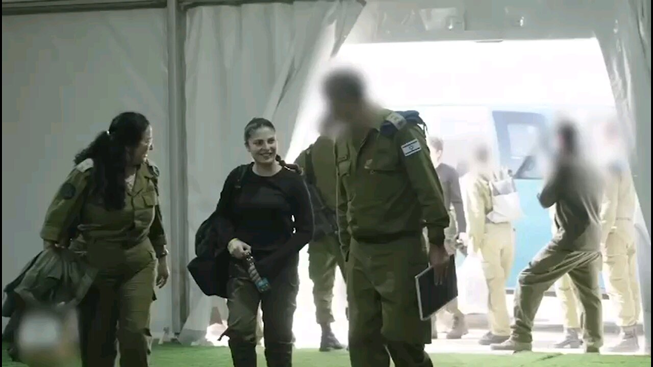 The moment the four Israeli hostages saw their families for the first time in 480 days.