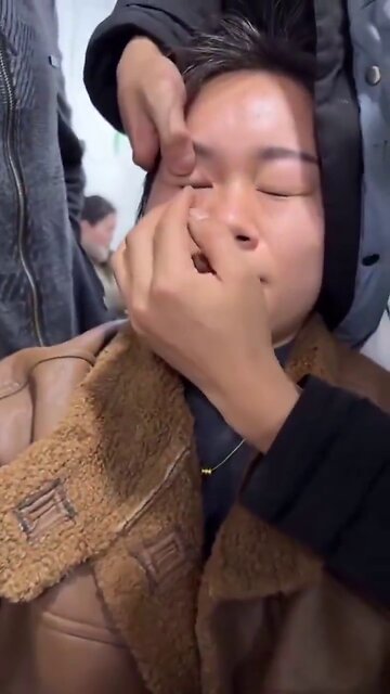 Casino staff in China expose woman using high-tech contact lenses while gambling