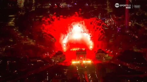 Globalisté v Míláně při zahajovacím ceremoniálu ZOH 2026 ukázali žhnoucí Bránu pekel!