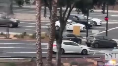 Street shootout with cops