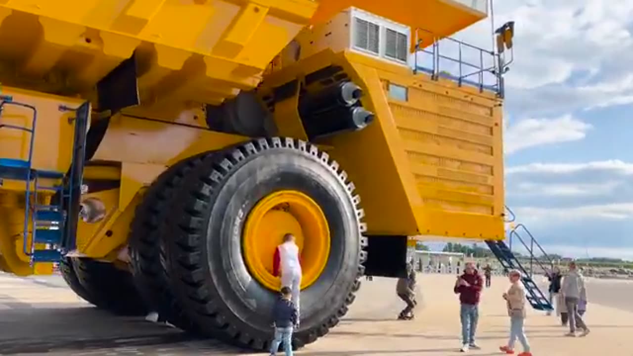 BelAZ 75710: the world’s largest mining truck, carrying up to 500 tons.