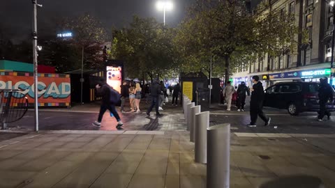 10/10/25 Manchester Piccadilly Gardens!! Violent attacks is now the norm with police