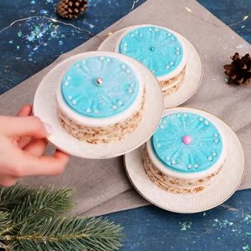 These festive treats are almost too cute to eat… almost 😍🎄