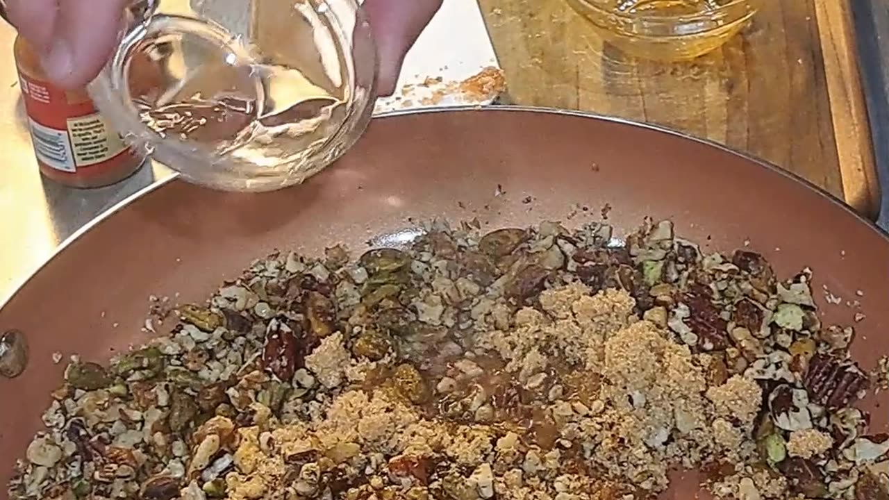 Festive Eats: Baklava Cups | A Bite-Sized Holiday Dessert