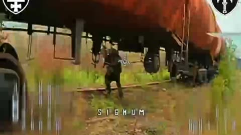 Ukrainian Drones Going After Stragglers