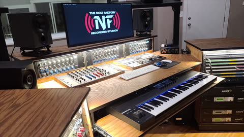 The Noiz Faktory Studio Desk Update (Part 1 of 2) - Featuring Thanos