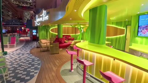 Lemon Post Bar, Drinks & Hand Wash Station Tour at Star of the Seas Deck 7!