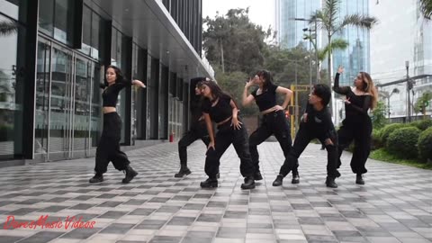 Billy Idol. Hot In The City