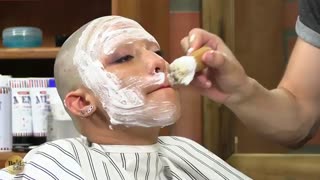 woman headshave 2025