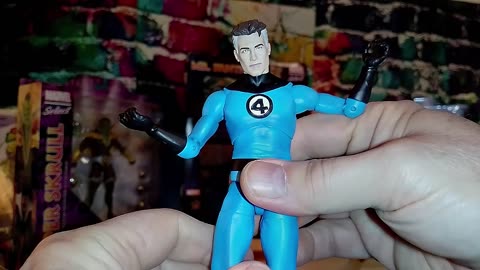 Looking at Marvel Select Mr Fantastic of the Fantastic Four