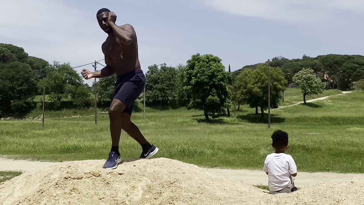 MIKE TYSON COMBO EFFECT! 🥊