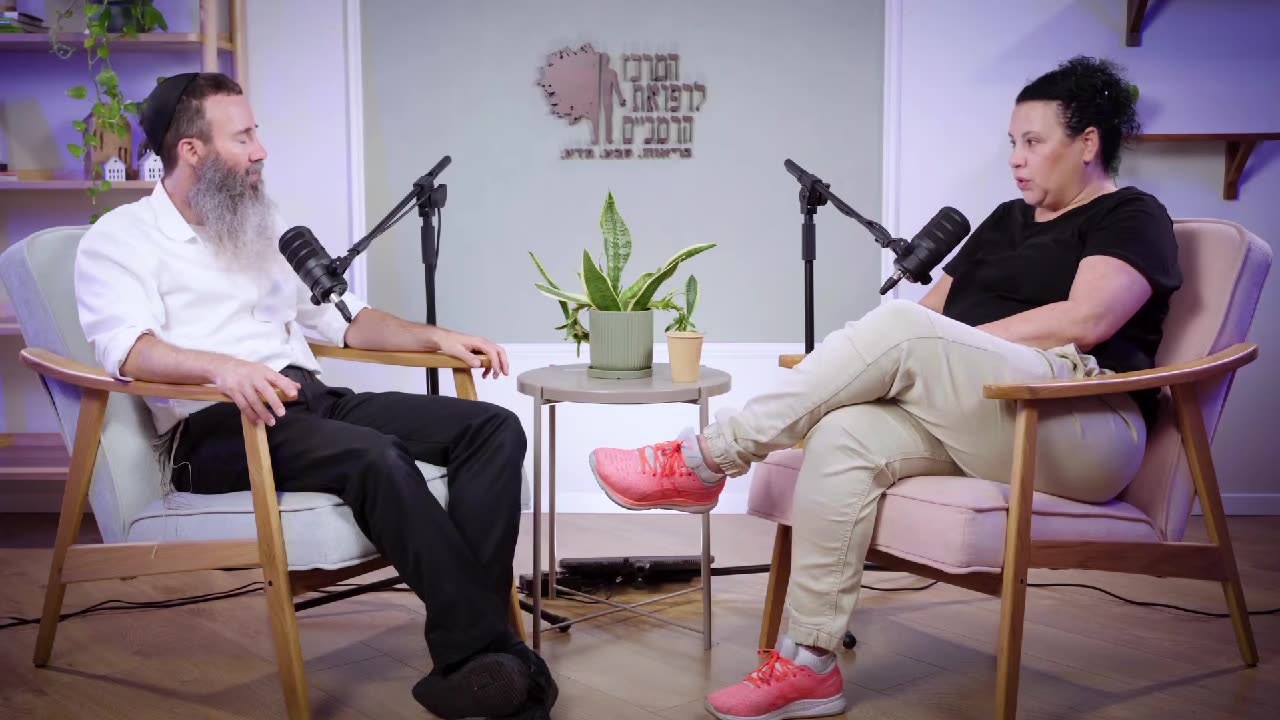 עדותה של עידית אייכנברנר בראיון עם דר גיל יוסף שחר אוטיזם אחרי הזריקה