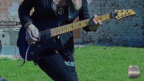 Sound of Thunder. V645. Play as if you f* someone´s A*