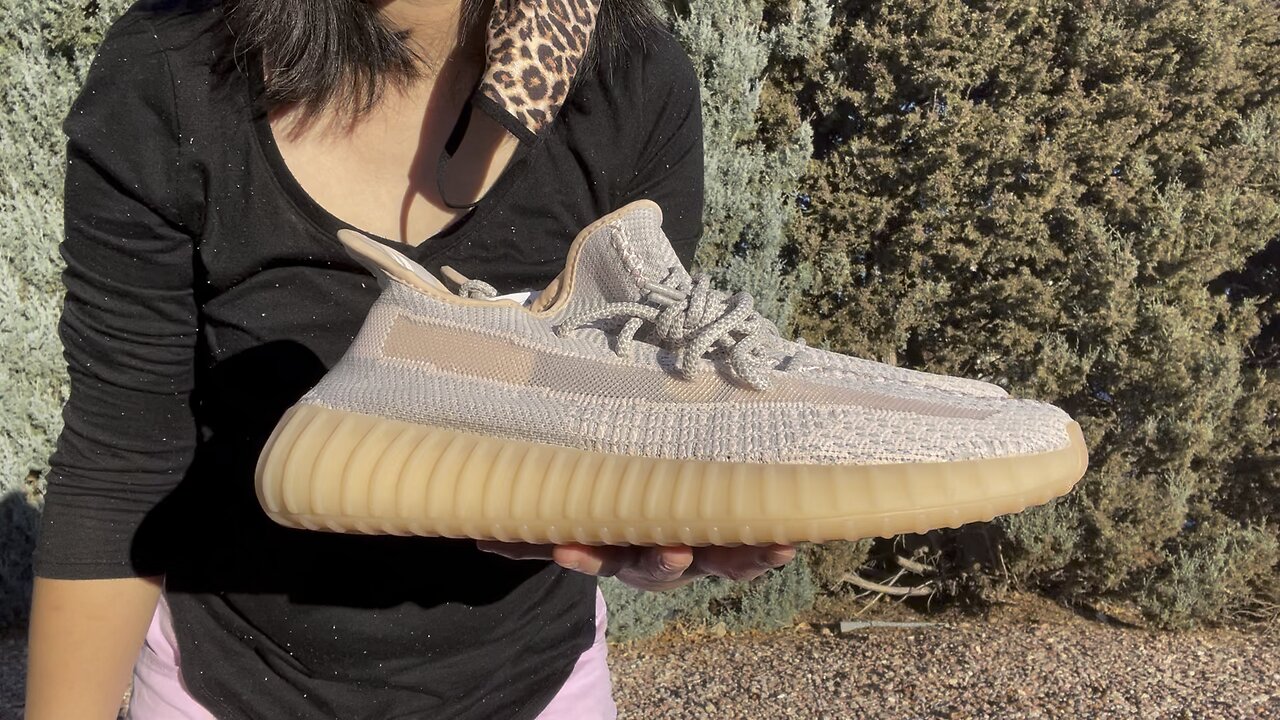 This is a pair FAKE adidas Yeezy 350 shoes