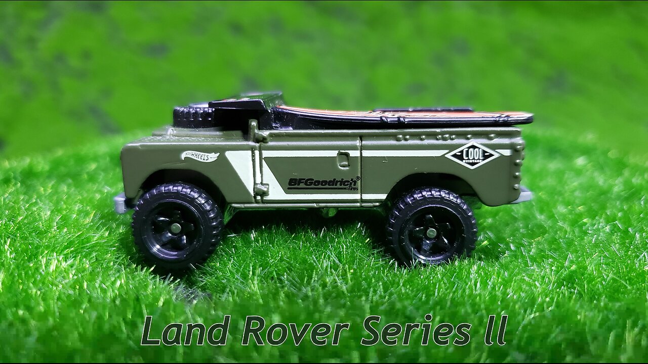 Land Rover Series 2 - (Hot Wheels HKG65)