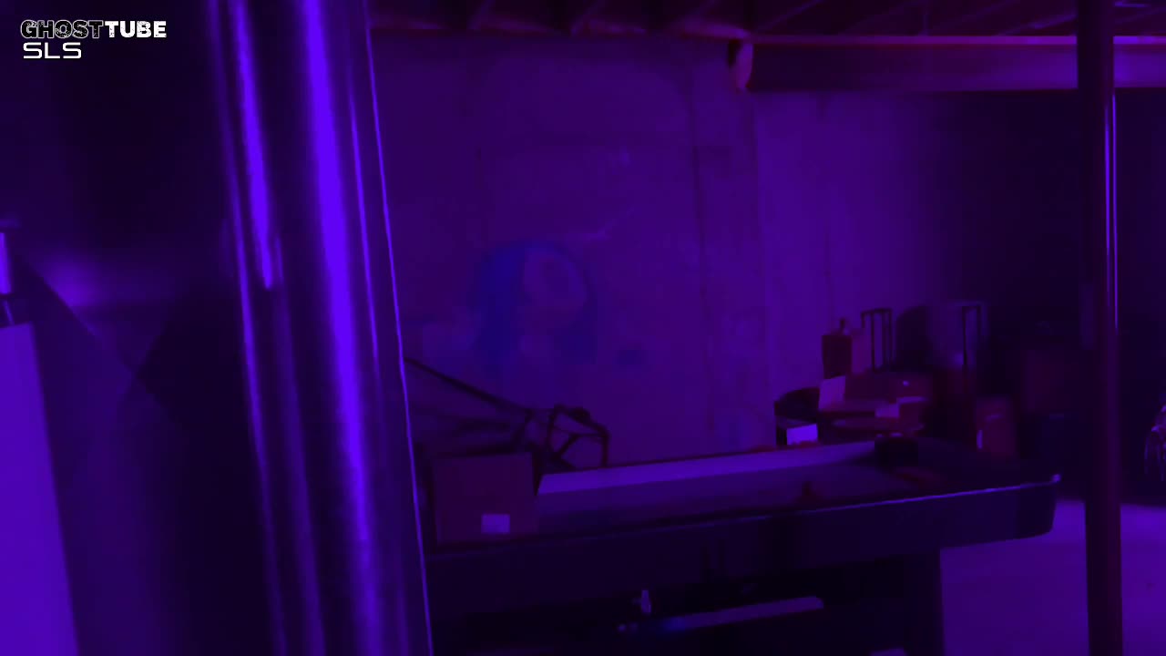 😱📱 The Most Creepy Ghost Hunter App! | TheHauntingHour