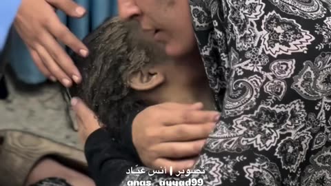 Heartbroken Palestinian mother embraces her daughter with grief