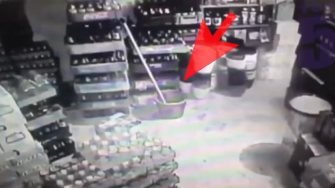 😱👻 When Bad Things Come to Those Who Wait | TheHauntingHour