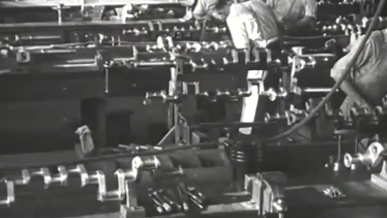 Liberty Motor Prod... - Liberty Motor Production U.S. Troops and Sailors Liberty Mot - fc-fc-1992a-c