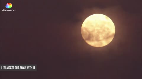 I (Almost) Got Away with It S6 E66-2 childhood friends escape