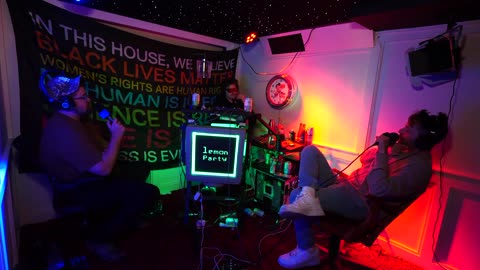 Lemonparty Patreon 161 - Hooters but for asses