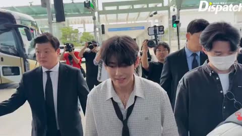 bts taehyung v kpop 2025