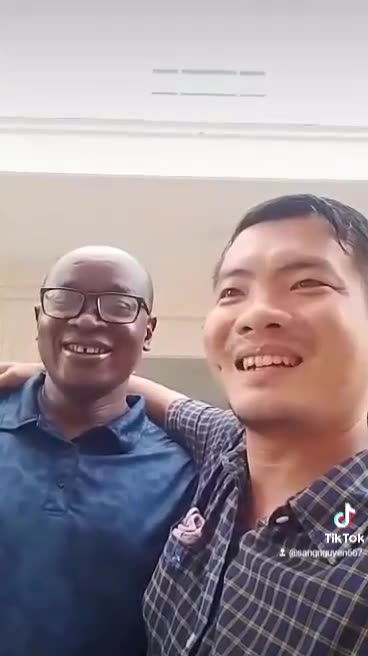 Facebook Friend: Hà Minh (Sang Thanh Nguyen)