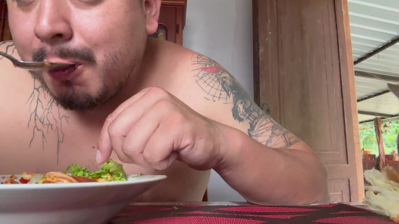 Sneaky Cat Keeps Attempting Bread Heist