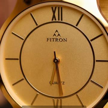 3 Reasons Traditional Watches Are Unstoppable!