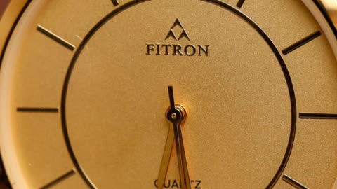 3 Reasons Traditional Watches Are Unstoppable!