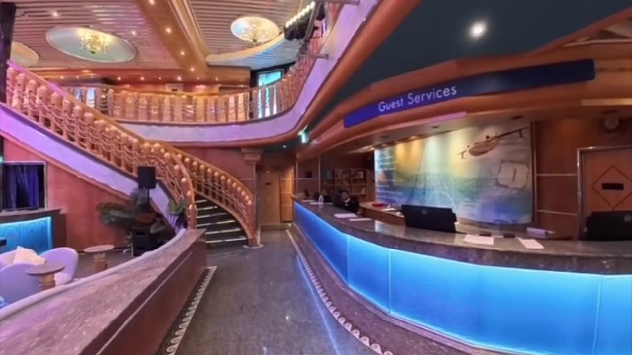 Shore Excursion at MVAS Islander Deck 2