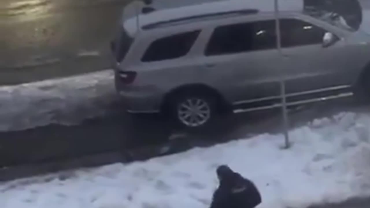 Only black ice stop ICE — Minneapolis footage from aljabarti_