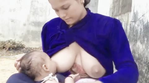 💖 Baby Breastfeeding Time 🍼 | Loving Mom & Baby Moments | #BreastfeedingBaby #MotherLove