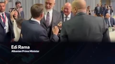 Rama ironizon Trump