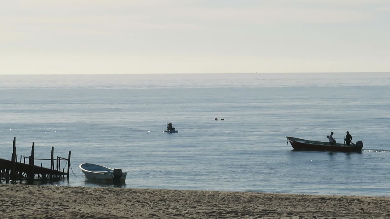 Fish Break Wide-Open on the East Cape