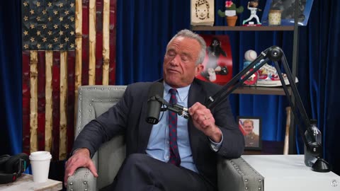 🚨 HOLY SMOKES. Health Sec. Bobby Kennedy reveals they found $100 BILLION IN FRAUD every year