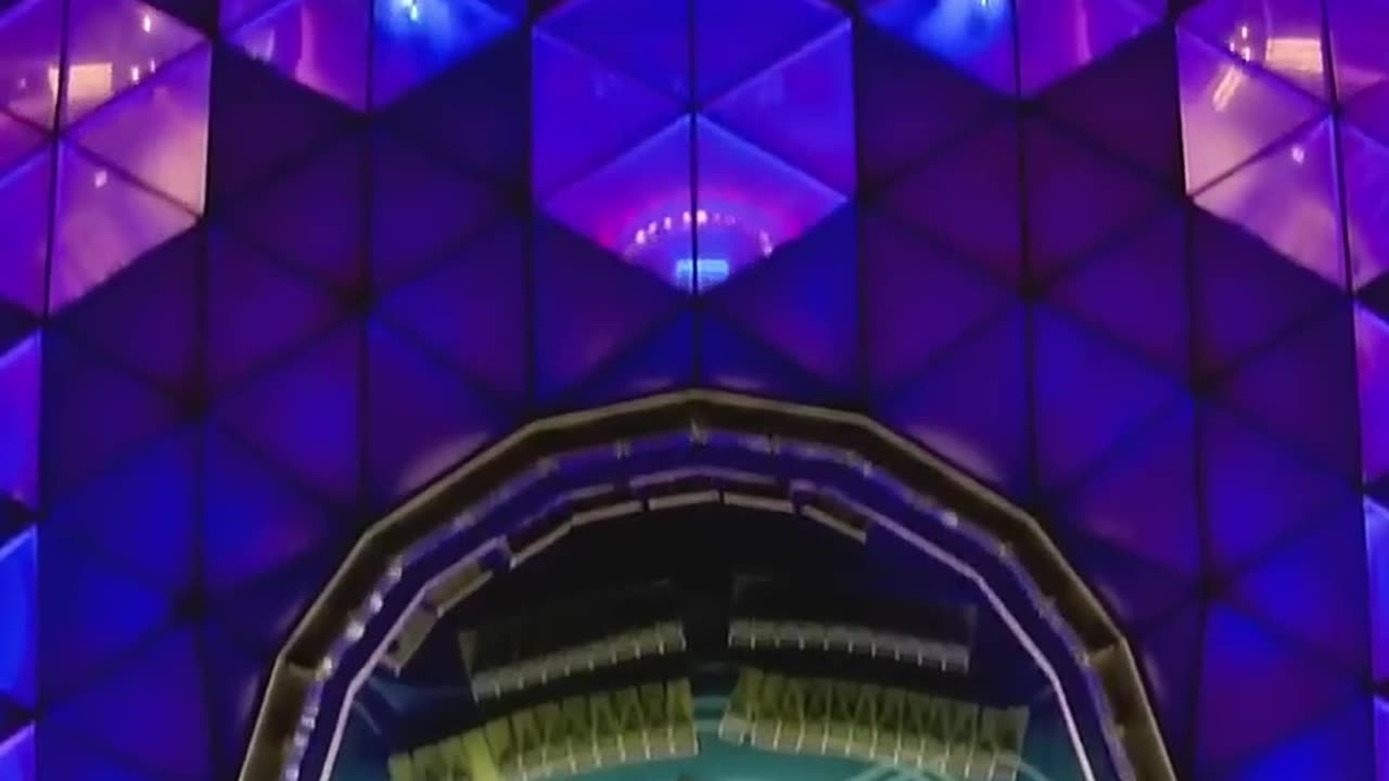 Glass Shatters AGAIN on Utopia of the Seas!