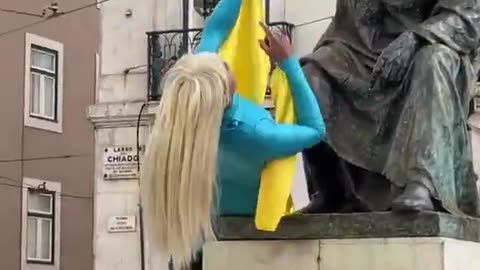 Meanwhile in Portugal, a Faggot Puts on Skates and Demonstrates What Ukrainian Soldiers Die For —