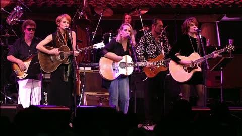 You Ain't Goin' Nowhere (BDylan cover) - Mary Chapin Carpenter, Rosanne Cash & Shawn Colvin (live)