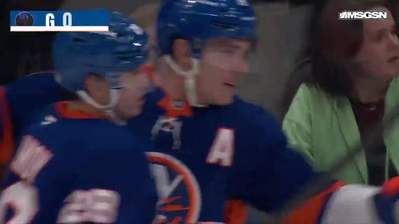 NHL - TWO GOALS IN 55 SECONDS!! 👀 The @NYIslanders are rolling now!