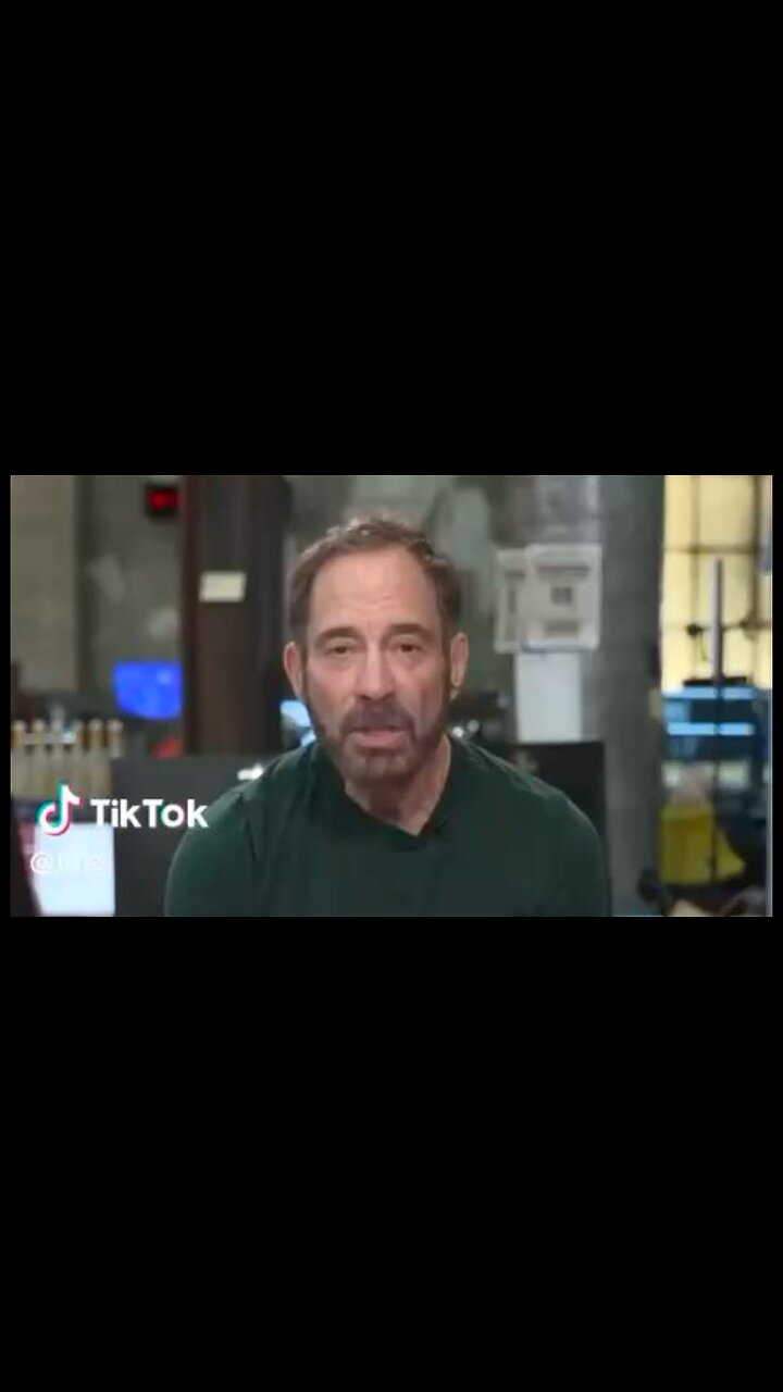 Harvey Levin Calls The Golden Globes Out For Leaving Out Podcasters Who Lean Right