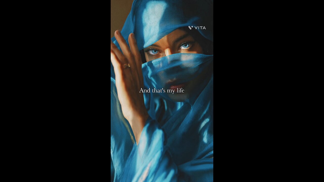 beautiful eyes Queen