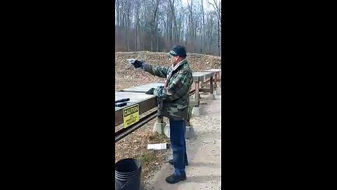 firing a .38 with gloves cause short stroke