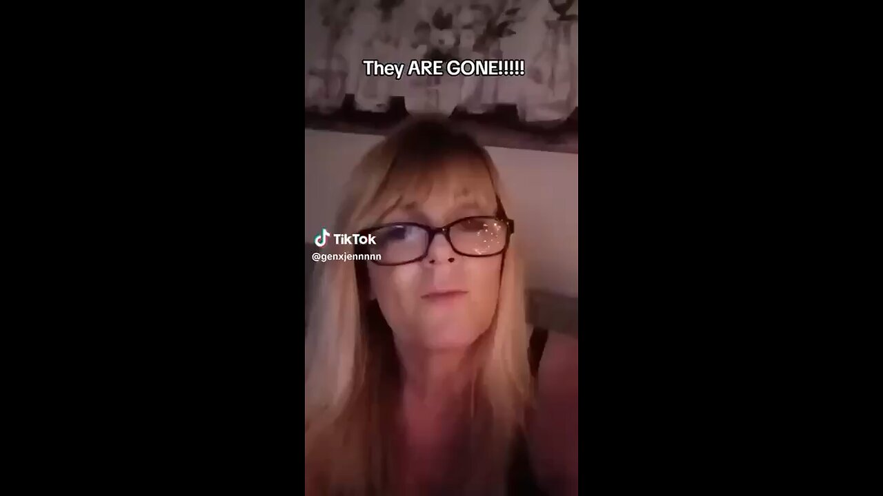 Wake Up their Gone - Dust in the wind