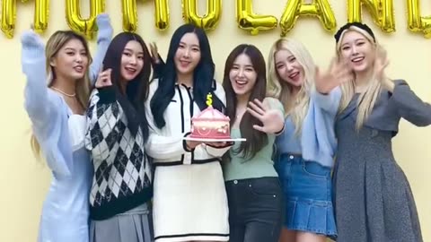 MOMOLAND💗MERRY 영원하자🎉🍰🎉 #MMLD_5TH_ANNIVERSARY #MOMOLAND #모모랜드