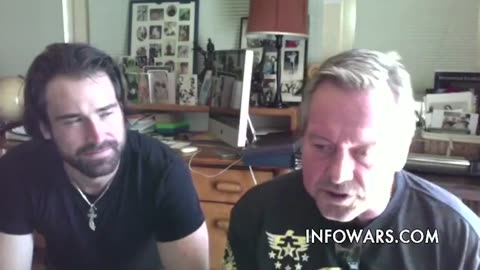 Alex Jones Interviews the GREAT Rowdy Pipper (Classic) 2013