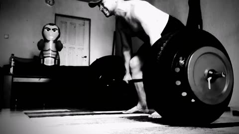 Dead Lifting @ Home Gym Spring 2020